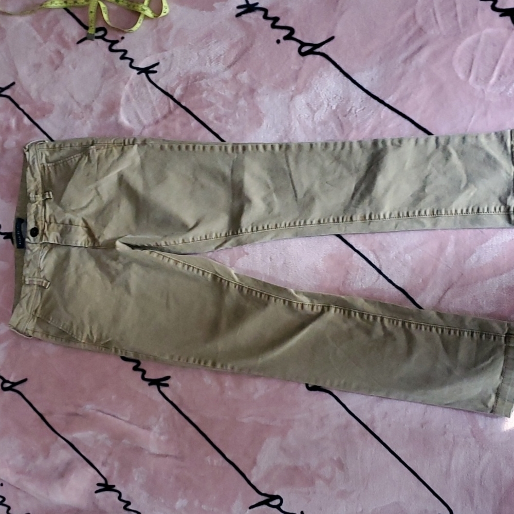 28x30 aero skinny khakis